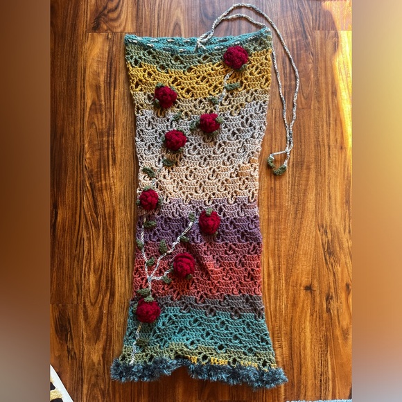 Handmade Crochet Roses Skirt Set - Picture 4 of 10